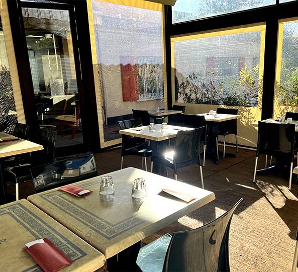 Le Restaurant- Le Chemin Neuf - Hôtel - Gréoux-les-Bains - Restaurant avec terrasse Gréoux les Bains